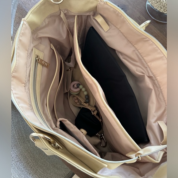 Beis Diaper Bag - Picture 8 of 9